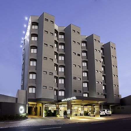 Max Plaza Hotel Marília Kültér fotó