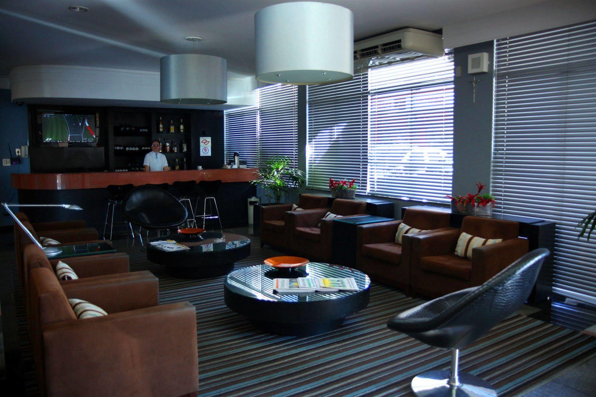 Max Plaza Hotel Marília Kültér fotó
